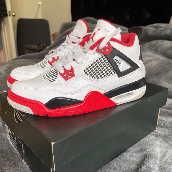 jordan 4 fire red 6y